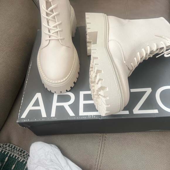 Arezzo  Maya Lace-Up Lug Boots 
Size 9.5 NEW! - Picture 13 of 17